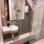 بيت شباب Hoza And *